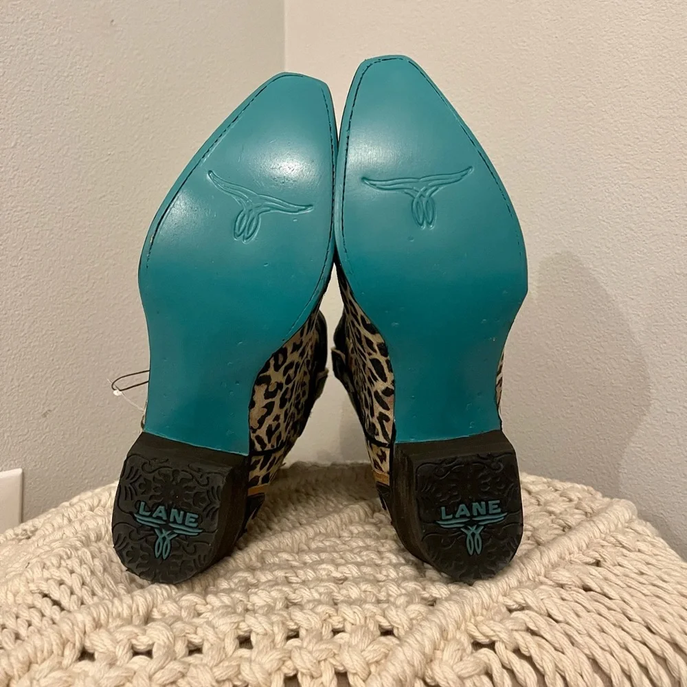 Boots - Picture 6 of 7